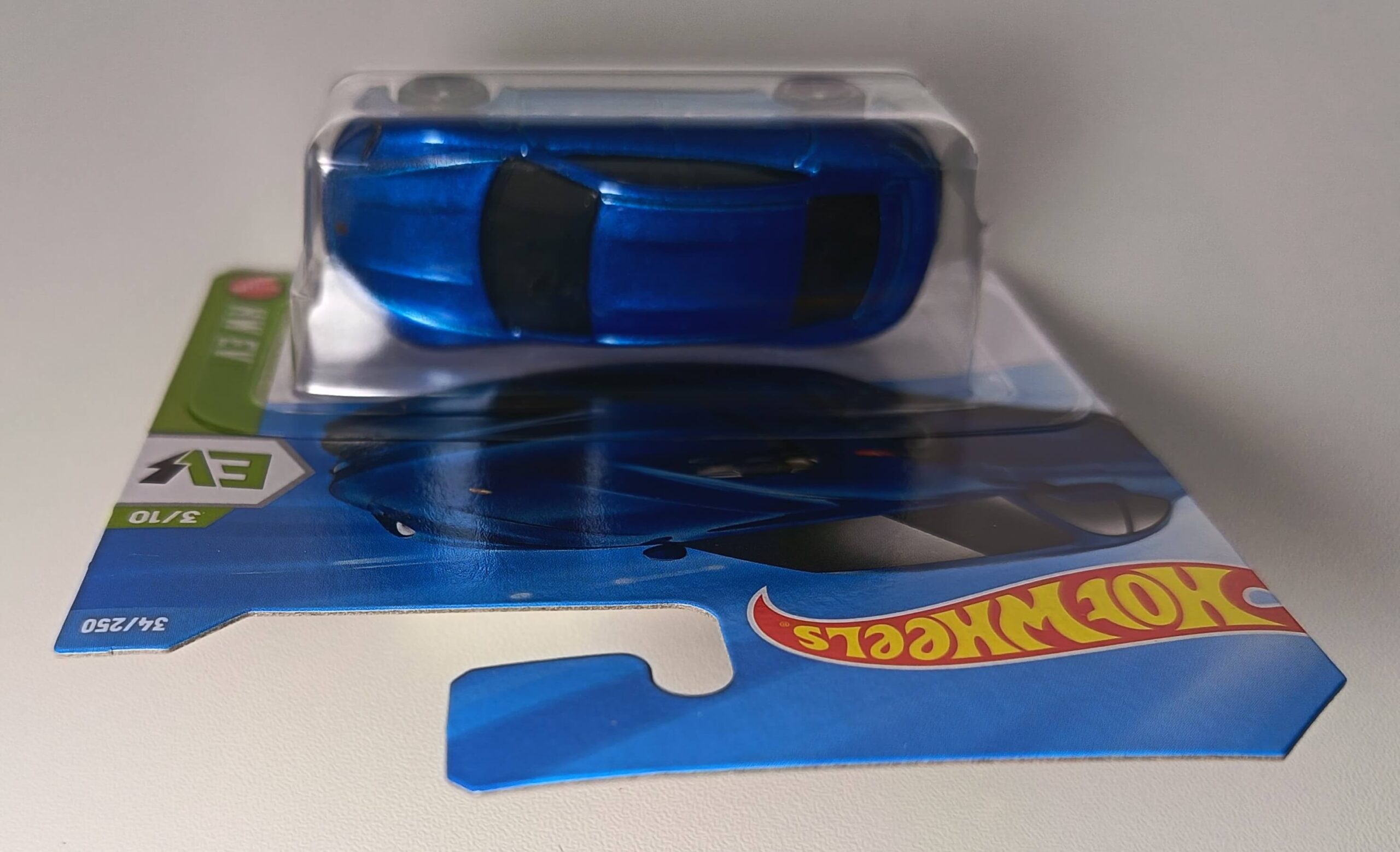 hot wheels porsche taycan turbo s mainline a3.3 hot wheels porsche taycan turbo s mainline a3.3